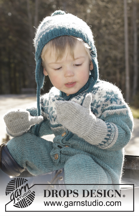 Wild Blueberrie Mittens / DROPS Children 27-35 - Moufles tricotées avec  jacquard, en DROPS Karisma. Pour enfant, du 1 au 6 ans