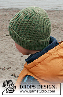 Winter Fun / DROPS Children 41-27 - Kötött sapka DROPS Baby Merino fonalból. A darabot bordásmintával kötjük felhajtott széllel. 2 - 12 éves méretekben