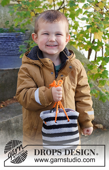 Spooky Stripes Bag / DROPS Children 44-12 - Horgolt táska DROPS Paris fonalból. A darabot körben haladva készítjük, csíkos mintával Téma: Halloween