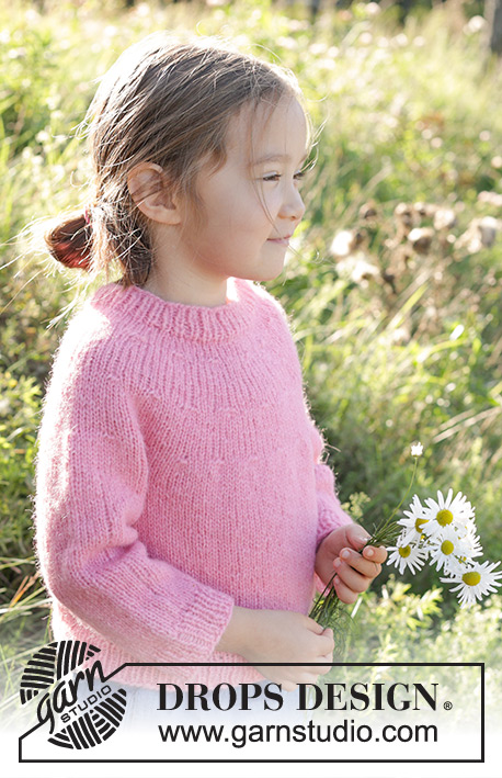Bright Strawberry Sweater / DROPS Children 48-6 - Gebreide trui voor kinderen in DROPS Air. Het werk wordt van boven naar beneden gebreid met ronde pas. Maten 3 – 14 jaar.