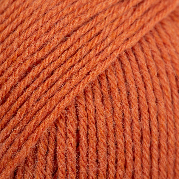 DROPS Fabel uni colour 110, ruosteenpunainen