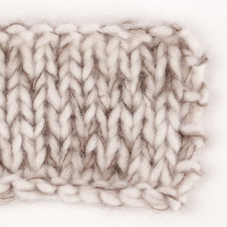 Yarn combinations knitted swatches wish02-kidsilk12-15